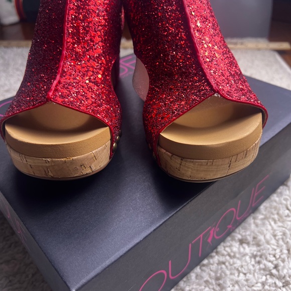 WOMENS CORKYS RED GLITTER WEDGES NIB SIZE 7 - Picture 5 of 13